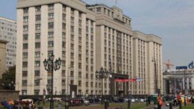 Госдума разрешила приостанавливать операции на банковских счетах подозреваемых
