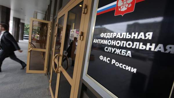 Read more about the article ФАС возбудила дело против Т-Банка из-за рекламы о бесплатном снятии наличных