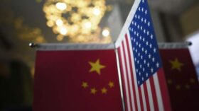 Глава Минфина США Бессент: США не хотят отделяться от Китая, но намерены снизить риски