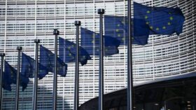 Guardian: ЕК предлагает ввести санкции против 70 судов и 22 банков в рамках санкций