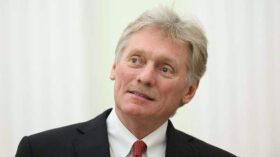 Песков: если экономика вовремя не начнет ускорение, то есть риск рецессии