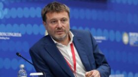 Хотимский: в России мало крупных игроков, способных стабилизировать рынок в периоды паники