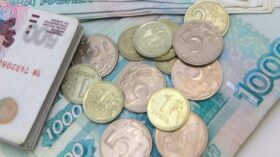 SuperJob: большинство россиян считают, что сбережения лучше всего хранить в рублях