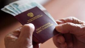 Депутат Журавлев: в страховой стаж россиян включат период работы на Украине до начала СВО