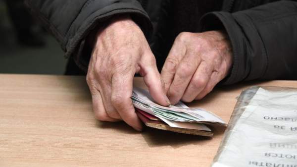 Read more about the article Доцент Балынин: участие в программе долгосрочных сбережений имеет ряд плюсов