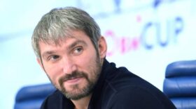 ФНС приостановила операции по некоторым счетам ИП хоккеиста Овечкина