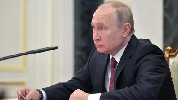 Read more about the article Путин оценил подход правительства к поддержанию сбалансированности бюджета