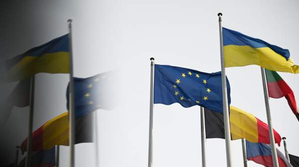 Read more about the article Reuters: главы Минфинов G7 обсудили увеличение финансовой поддержки Украины