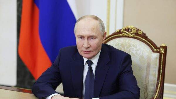 Read more about the article Путин дал поручения правительству по развитию экономики