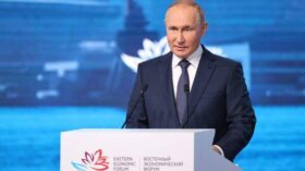 Путин: Центробанки России и Китая думают об облегчении системы расчетов