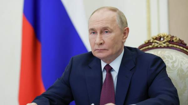 Read more about the article Путин: в РФ небольшой дефицит бюджета, в этом году – 2,6%