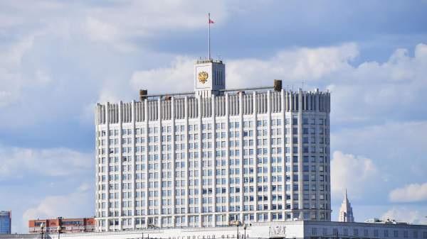 Read more about the article Правительство направит четыре миллиарда рублей на поддержку бизнеса в трех областях