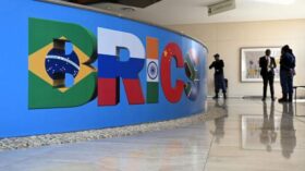 Российские ведомства и ЦБ к 1 июля 2026 года подготовят доклад по созданию биржи БРИКС