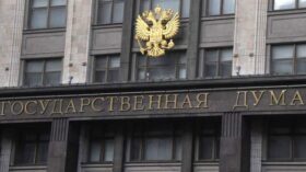 Госдума приняла в I чтении проект об уголовной ответственности за продажу без лицензии