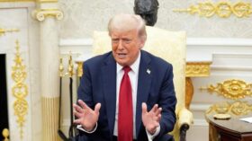 Трамп: поддержка криптовалют снижает давление на доллар