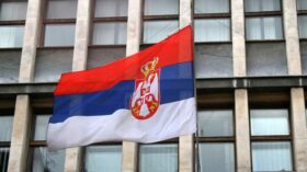 Нацбанк Сербии остановит финансовые операции, относящиеся к “Нефтяной индустрии Сербии”