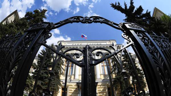 Read more about the article ЦБ сохранил прогноз роста кредитования компаний банками в 2025 году на уровне 10-13%