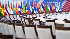 Силуанов: вопрос трансграничных расчетов в БРИКС идет достаточно вязко