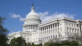 Сенатор Шумер обвинил администрацию Трампа в сокрытии документов по делу Эпштейна