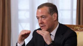 Медведев: выручка “Ростелекома” в ближайшие годы достигнет триллиона рублей