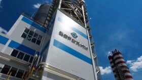 “Еврохим” попросил суд Петербурга об антиисковом запрете для Societe Generale и ING Bank