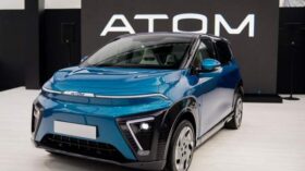 Забронировать электромобиль “Атом” без господдержки предлагают за 3,9 млн рублей