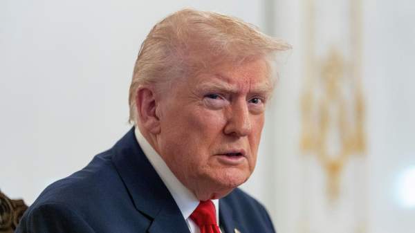 Read more about the article Трамп потребовал от Минюста опозорить демократов материалами дела Эпштейна