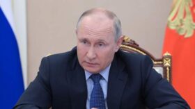 Путин подписал закон о налоговом инвествычете для организаций, поддерживающих спортшколы
