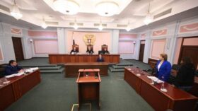 Верховный суд оставил право собственности квартиры Долиной за Лурье