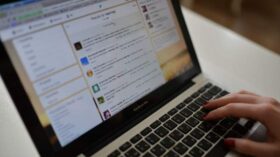 Ренье: ЕК не покинет платформу X, несмотря на критику ее и расследования