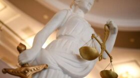 Суд признал банкротом бывшего первого вице-президента Внешпромбанка Али Аджину
