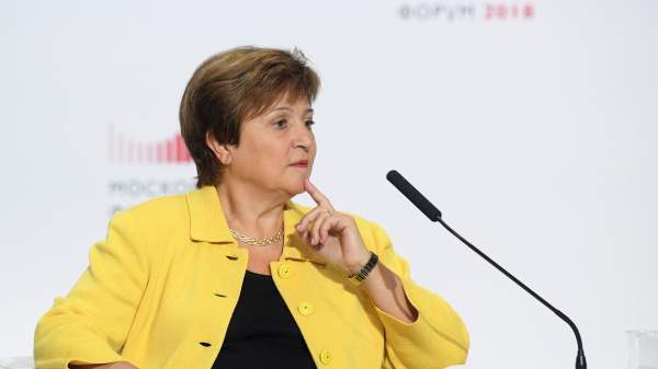 Read more about the article Глава МВФ Георгиева назвала ослабление доллара в 2025 году временным явлением