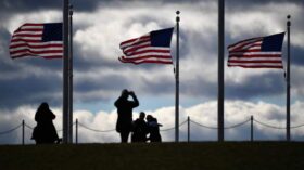 В США дефицит бюджета в феврале неожиданно вырос, до $307,501 млрд