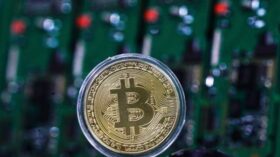 Майнеры криптовалют до конца апреля представят в ФНС первые декларации о доходах