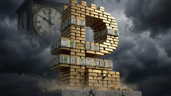 Read more about the article ВТБ ожидает доллар по 84,6 рубля, юань – по 12,2 рубля в среднем по году