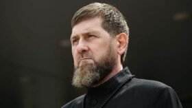 Кадыров обсудил с Мантуровым проекты по укреплению экономики Чеченской Республики