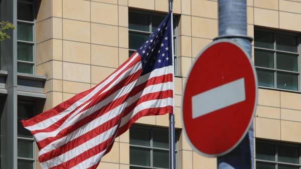 Read more about the article США смягчили санкции против Венесуэлы для ведения переговоров о будущих сделках