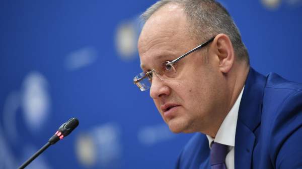 Read more about the article Кобяков: Россию устраивала долларовая схема взаимоотношений с миром