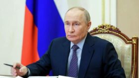 Путин: Россия развивает свою экономику и добивается новых результатов в сфере ОПК