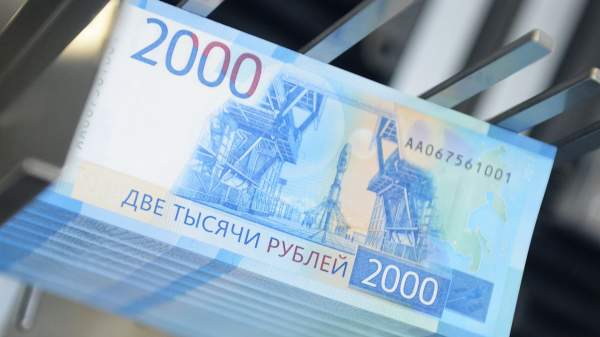 Read more about the article Юрист Хаминский перечислил риски хранения денег “под подушкой”