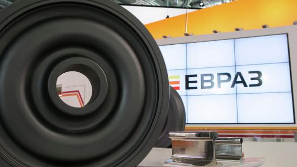 Read more about the article АКРА понизило кредитный рейтинг ПАО “Евраз” до уровня “AA-(RU)”